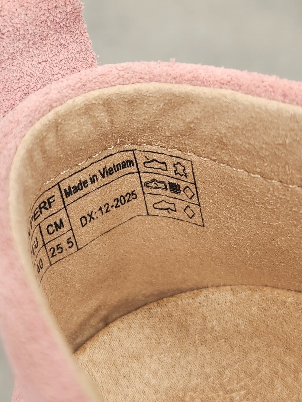 Vionic Penny Loafers 9 Pale Pink Suede Uptown Perforated Comfort Preppy New $145 - Picture 13 of 16